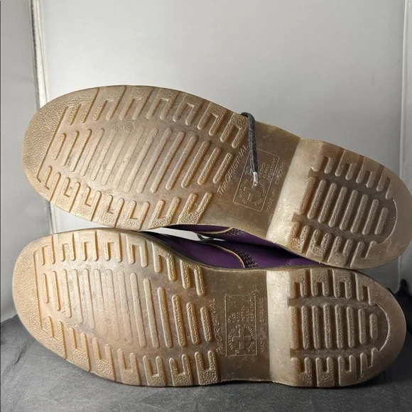 Vintage DOC MARTENS England Made Purple Lace-up Boots - Picture 14 of 16